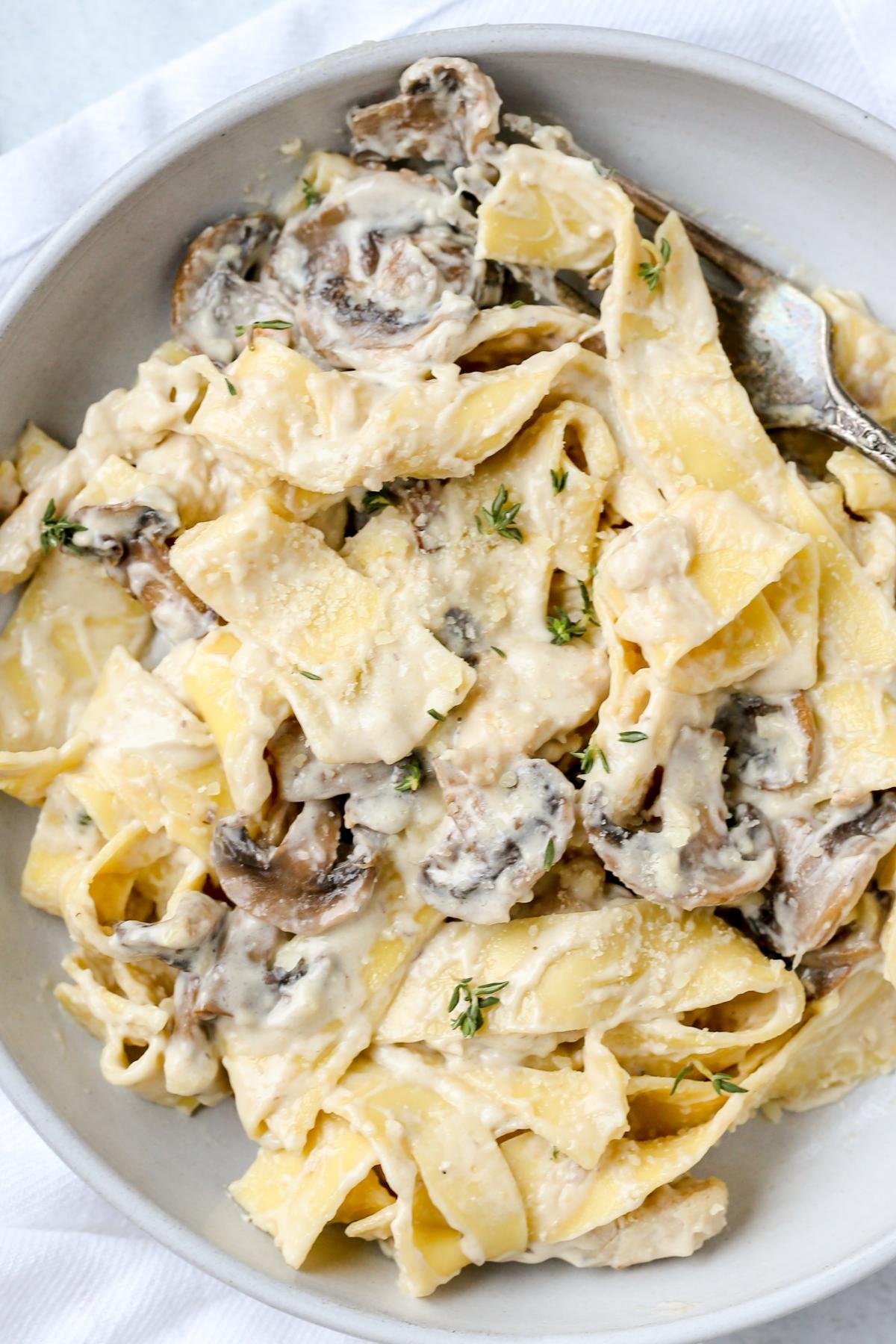 Chicken Mushroom Alfredo: The Perfect Creamy Fettuccine